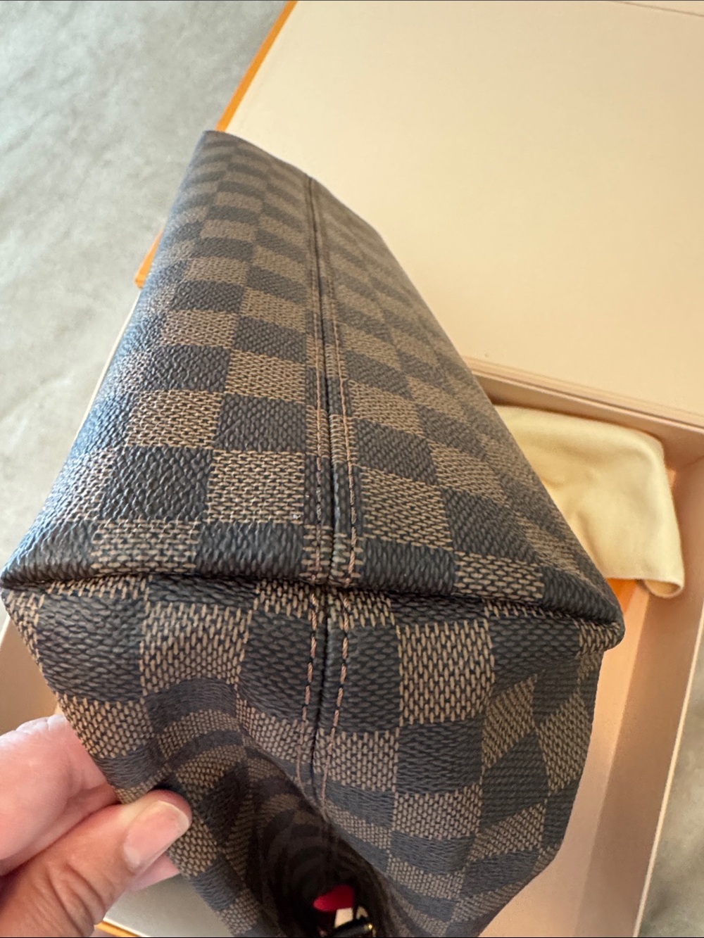 Authentic Louis Vuitton Damiere Graceful PM - Picture 10 of 16